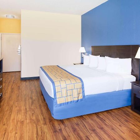 Days Inn By Wyndham Macon I-75 North Bagian luar foto