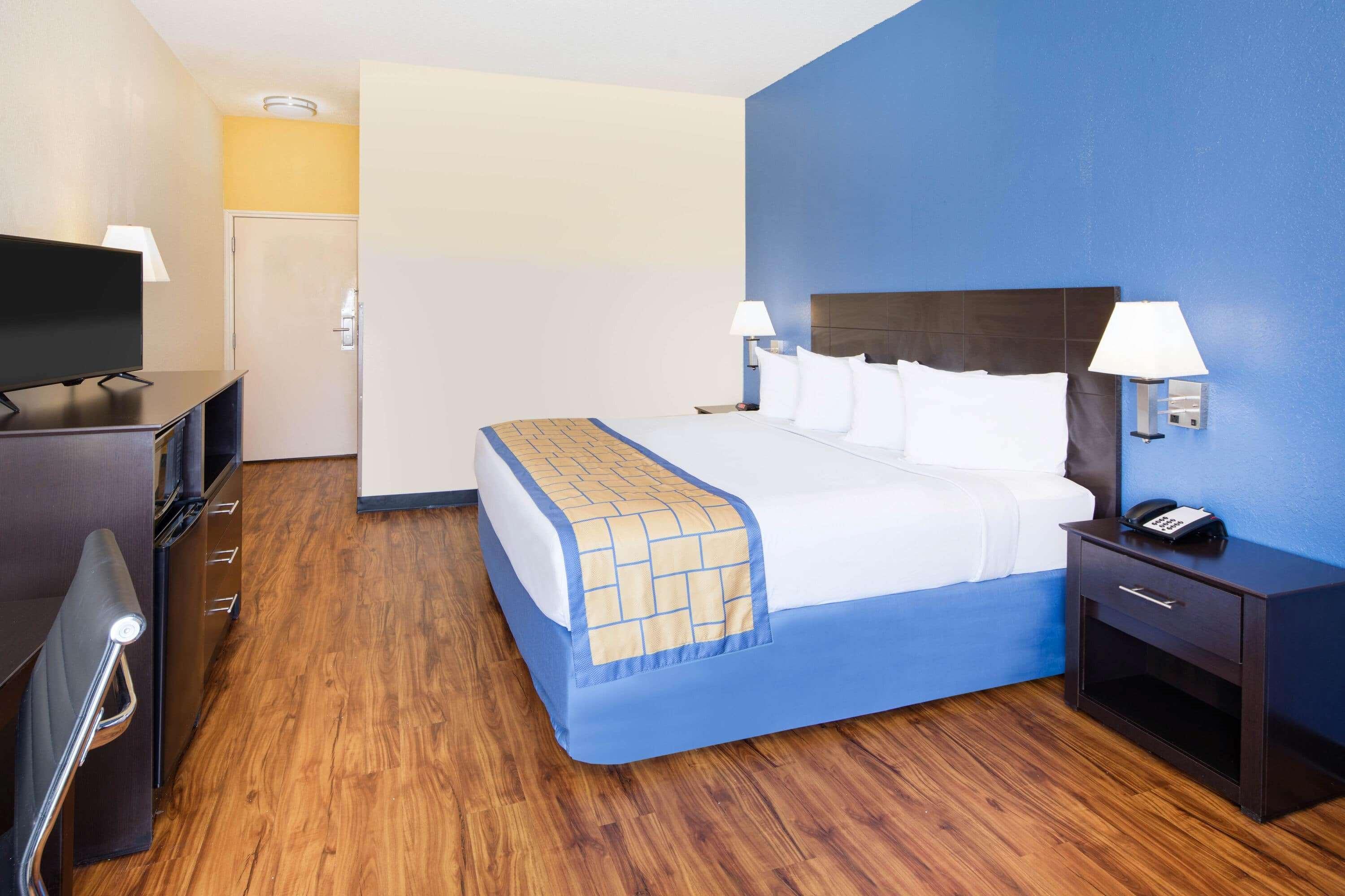 Days Inn By Wyndham Macon I-75 North Bagian luar foto