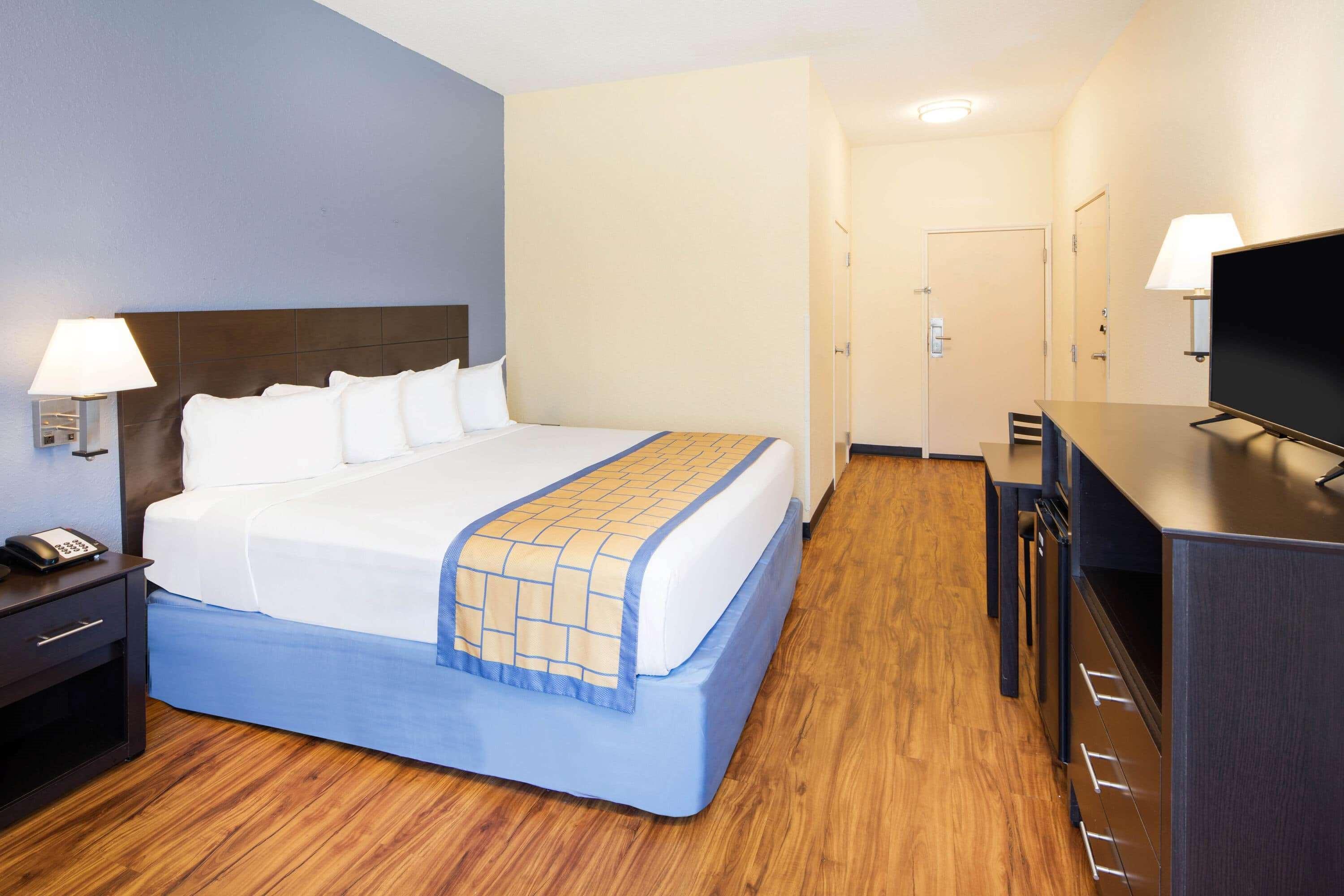 Days Inn By Wyndham Macon I-75 North Bagian luar foto