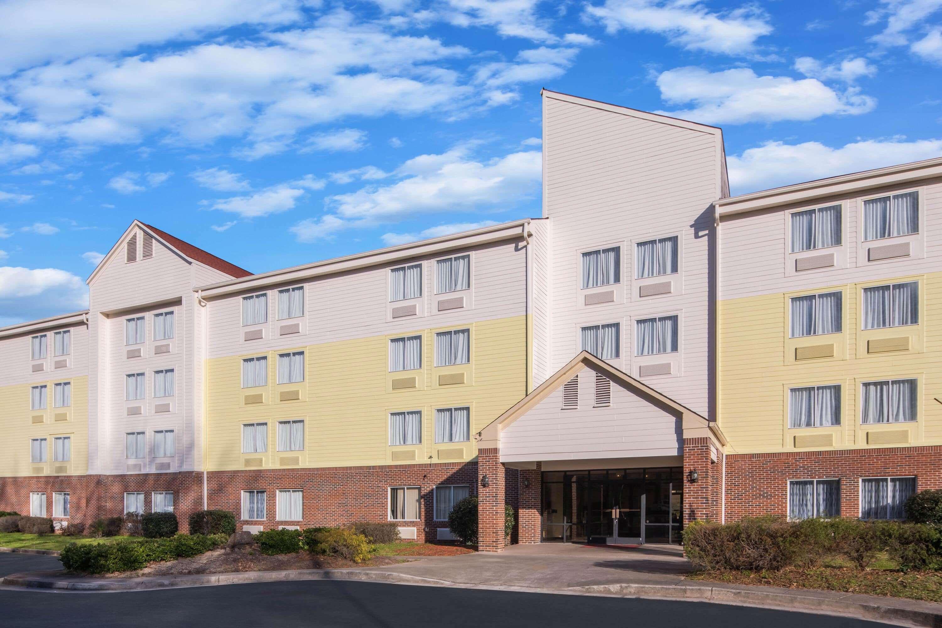 Days Inn By Wyndham Macon I-75 North Bagian luar foto